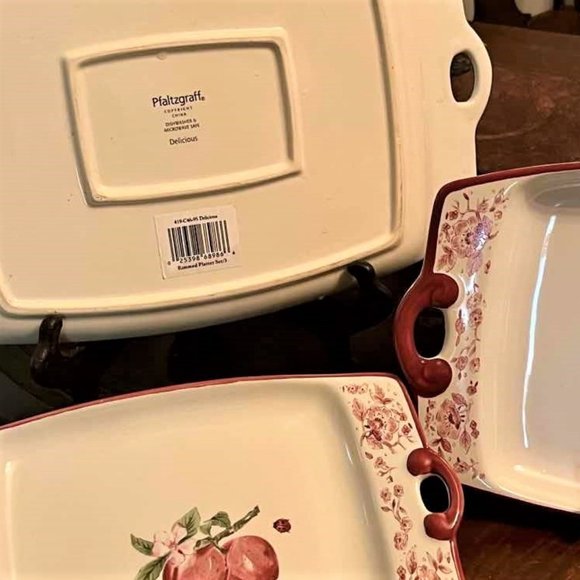 Pfaltzgraff Delicious 3Tray Serving Set | Nesting Platters - Picture 16 of 16